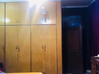 Bedroom Image of 1700 Sq.ft 3 BHK Builder Floor for sale in Vaishali Ghaziabad for Rs. 20000000