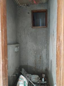 Common Bathroom Image of 4950 Sq.ft 5 BHK Builder Floor for sale in Punjabi Bagh New Delhi for Rs. 70000000
