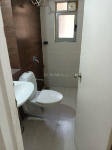 Bathroom Image of 1800 Sq.ft 3 BHK Apartment / Flat for rent in Adani The Meadows, Shantigram Ahmedabad for Rs. 45000