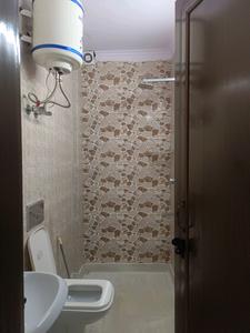 Common Bathroom Image of 380 Sq.ft 1 BHK Builder Floor for rent in Pitampura New Delhi for Rs. 19000