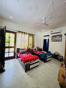 Hall Image of SWEET HOME GIRLS PG in Sector 16, Noida