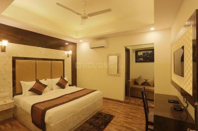 Bedroom Image of 4200 Sq.ft 6 BHK Apartment / Flat for sale in Bharat Skyvistas, Andheri West Mumbai for Rs. 180000000