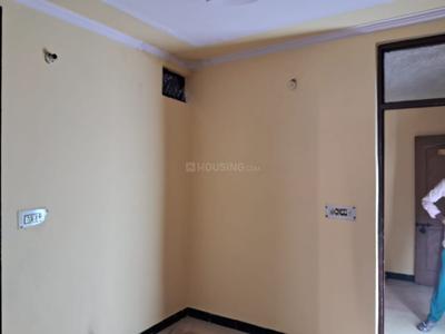 Bedroom Image of 450 Sq.ft 2 BHK Builder Floor for sale in Mandawali New Delhi for Rs. 1600000