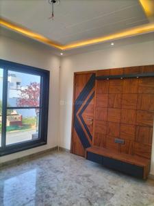 Bedroom Image of 2200 Sq.ft 4 BHK Independent House for rent in Bansal Temple Tree Residences, Ranjit Avenue Amritsar for Rs. 100000
