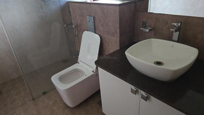 Image of 2200 Sq.ft 4 BHK Apartment / Flat for rent in Adani Water Lily, Shantigram, Ahmedabad for Rs. 145000