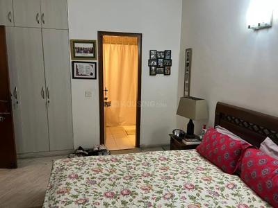 Bedroom Image of 2700 Sq.ft 3 BHK Builder Floor for sale in DLF Phase 2, DLF Phase 2 Gurgaon for Rs. 38000000