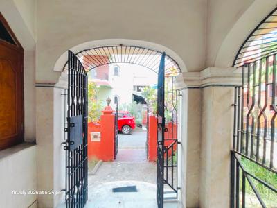 Balcony Image of 3500 Sq.ft 4 BHK Villa for sale in Patuli Kolkata for Rs. 18000000