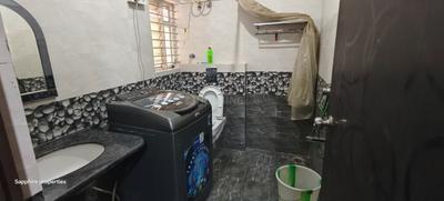 Bathroom Image of 3500 Sq.ft 3.5 BHK Apartment / Flat for sale in Benson Town Bengaluru for Rs. 37000000