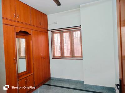 Bedroom Image of 1500 Sq.ft 2 BHK Builder Floor for rent in Koramangala Bengaluru for Rs. 37500