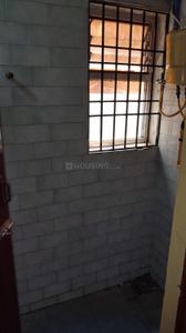 Bathroom Image of 980 Sq.ft 2 BHK Apartment / Flat for rent in Tambaram East Chennai for Rs. 25000