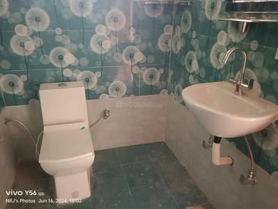 Bathroom Image of 1600 Sq.ft 2 BHK Builder Floor for rent in Deokali Ayodhya for Rs. 16500