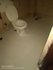 Bathroom Image of 1320 Sq.ft 2 BHK Apartment / Flat for rent in Crossings Republik Ghaziabad for Rs. 19000