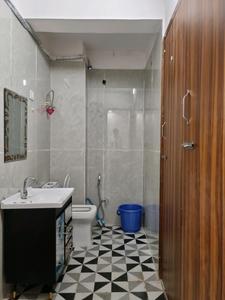 Common Bathroom Two Image of 1215 Sq.ft 4 BHK Apartment / Flat for rent in Sector 15 Dwarka New Delhi for Rs. 60000