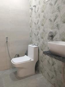 Common Bathroom Image of 680 Sq.ft 2 BHK Builder Floor for sale in Mayur Vihar Phase 1 New Delhi for Rs. 7000000