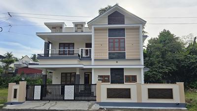 Image of 2200 Sq.ft 4 BHK Independent House for sale in Pallikkara, Kochi for Rs. 10500000