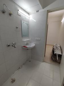 Bathroom Image of 800 Sq.ft 3 BHK Apartment / Flat for rent in Vashisth Heights, Sector 87 Faridabad for Rs. 18000
