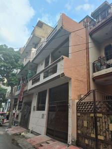 Image of 900 Sq.ft 5 BHK Villa for sale in Pratap Vihar, Ghaziabad for Rs. 17000000
