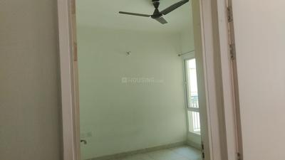Bedroom Image of 1185 Sq.ft 3 BHK Apartment / Flat for rent in Gaurs Siddhartham, Siddharth Vihar Ghaziabad for Rs. 20000