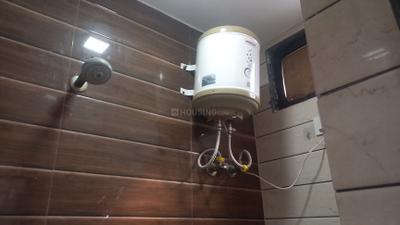 Bathroom Image of 535 Sq.ft 2 BHK Builder Floor for rent in Sector 7 Rohini New Delhi for Rs. 20000