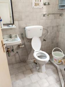 Bathroom Image of 1100 Sq.ft 2 BHK Apartment / Flat for sale in Alipore Kolkata for Rs. 7200000