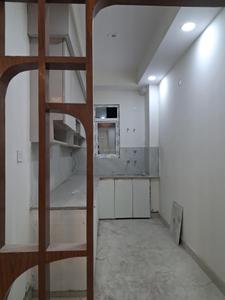 Kitchen Image of 1000 Sq.ft 2 BHK Apartment / Flat for sale in Sector 73 Noida for Rs. 4000000