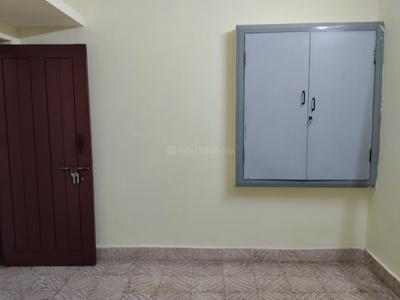 Bedroom Image of 1300 Sq.ft 3 BHK Builder Floor for rent in Nungambakkam Chennai for Rs. 35000