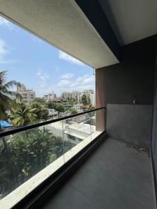 Balcony Image of 2200 Sq.ft 3 BHK Apartment / Flat for sale in Mukund Nagar Pune for Rs. 36000000