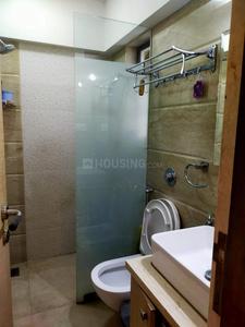 Bathroom Image of 1000 Sq.ft 3 BHK Apartment / Flat for rent in Vile Parle East Mumbai for Rs. 145000