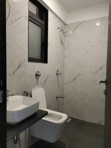 Common Bathroom Image of 804 Sq.ft 2 BHK Apartment / Flat for rent in DLH Leo Tower, Andheri West Mumbai for Rs. 90000
