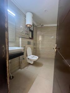 Bathroom Image of 1250 Sq.ft 3 BHK Builder Floor for rent in Saket New Delhi for Rs. 28000