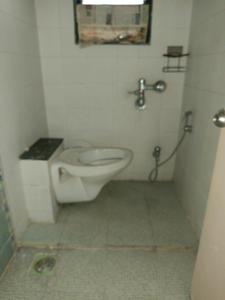 Common Bathroom Image of 1000 Sq.ft 2 BHK Apartment / Flat for rent in Magarpatta Iris, Magarpatta City Pune for Rs. 35000