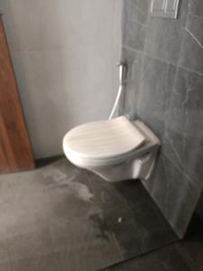 Common Bathroom Image of 835 Sq.ft 2 BHK Apartment / Flat for sale in Shapoorji Pallonji Joyville Hadapsar Annexe Phase 1, Shewalewadi Pune for Rs. 7500000