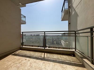 Balcony Image of 2106 Sq.ft 3 BHK Apartment / Flat for sale in DLF The Ultima, Sector 81 Gurgaon for Rs. 36000000