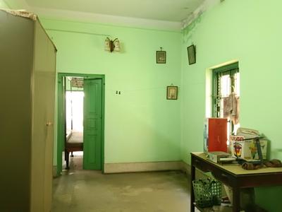 Bedroom Image of 2200 Sq.ft 7 BHK Independent House for sale in Behala Kolkata for Rs. 14000000