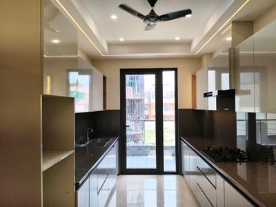 Kitchen Image of 2850 Sq.ft 4 BHK Builder Floor for sale in Uppal Southend, Sector 49 Gurgaon for Rs. 32500000