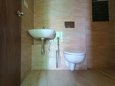 Bathroom Image of 650 Sq.ft 1 BHK Apartment / Flat for rent in Siddhi Highland Springs, Thane West Thane for Rs. 26000