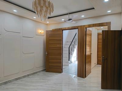 Living Room Image of 1450 Sq.ft 3 BHK Builder Floor for sale in Indirapuram Ghaziabad for Rs. 12000000