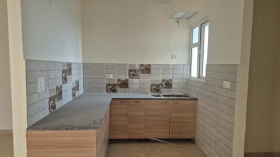 Kitchen Image of 1375 Sq.ft 3 BHK Apartment / Flat for sale in 16th Parkview Gaur Yamuna City, Yeida Greater Noida for Rs. 10000000