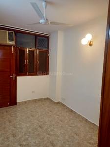 Bedroom Image of 950 Sq.ft 2 BHK Builder Floor for rent in Khirki Extension New Delhi for Rs. 28000