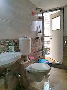 Common Bathroom Image of 550 Sq.ft 1 BHK Apartment / Flat for rent in Paradigm Pushpanjali Residency Phase III, Thane West Thane for Rs. 16990