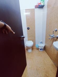 Bathroom Image of 700 Sq.ft 1 BHK Apartment / Flat for rent in Mahalakshmi Nagar Indore for Rs. 12000