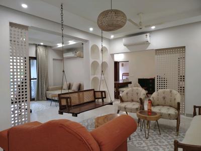 Living Room Image of 1800 Sq.ft 3 BHK Apartment / Flat for rent in Vasant Kunj New Delhi for Rs. 100000