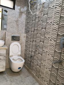 Common Bathroom Image of 1300 Sq.ft 2 BHK Apartment / Flat for sale in Paras Dews, Sector 106 Gurgaon for Rs. 15000000