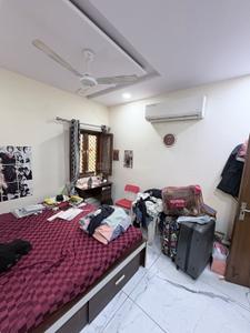 Bedroom Image of 800 Sq.ft 1 BHK Builder Floor for rent in Anand Vihar New Delhi for Rs. 30000