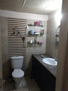 Bathroom Image of 1510 Sq.ft 2.5 BHK Apartment / Flat for sale in SVP Gulmohur Greens, Rajendra Nagar Ghaziabad for Rs. 12200000