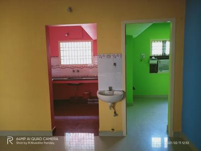 Hall Image of 600 Sq.ft 1 BHK Apartment / Flat for sale in Ganesh Flats, Madhanandapuram Chennai for Rs. 3000000