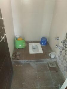 Bathroom Image of 1140 Sq.ft 2 BHK Apartment / Flat for rent in Shree Muniji Anand Exotica, Khanpur Vadodara for Rs. 9000