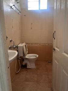 Bathroom Image of 1000 Sq.ft 2 BHK Apartment / Flat for sale in Basheer Bagh Hyderabad for Rs. 7250000