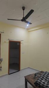 Bedroom Image of 900 Sq.ft 2 BHK Independent House for rent in Rabindra Palli Colony Lucknow for Rs. 14000