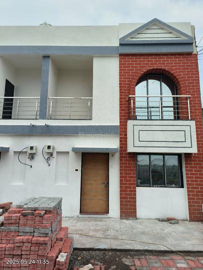 Crystal homes Main Image 1